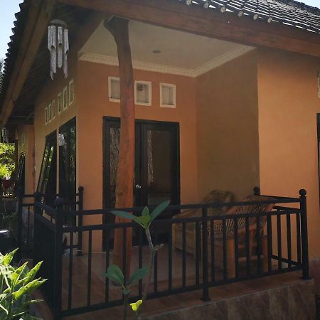 Jepun Bungalows กิลิเมโน ภายนอก รูปภาพ