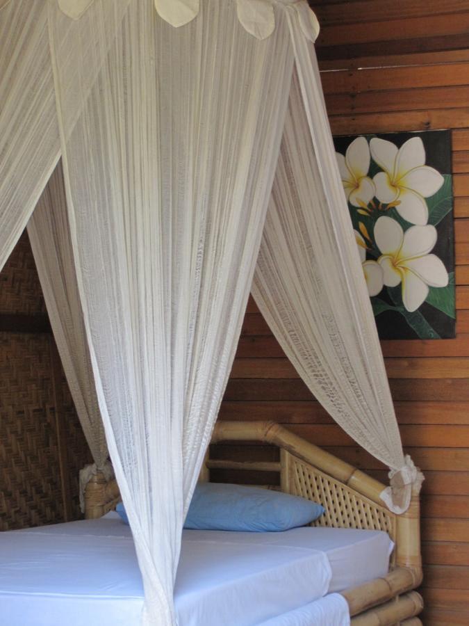 Jepun Bungalows กิลิเมโน ภายนอก รูปภาพ