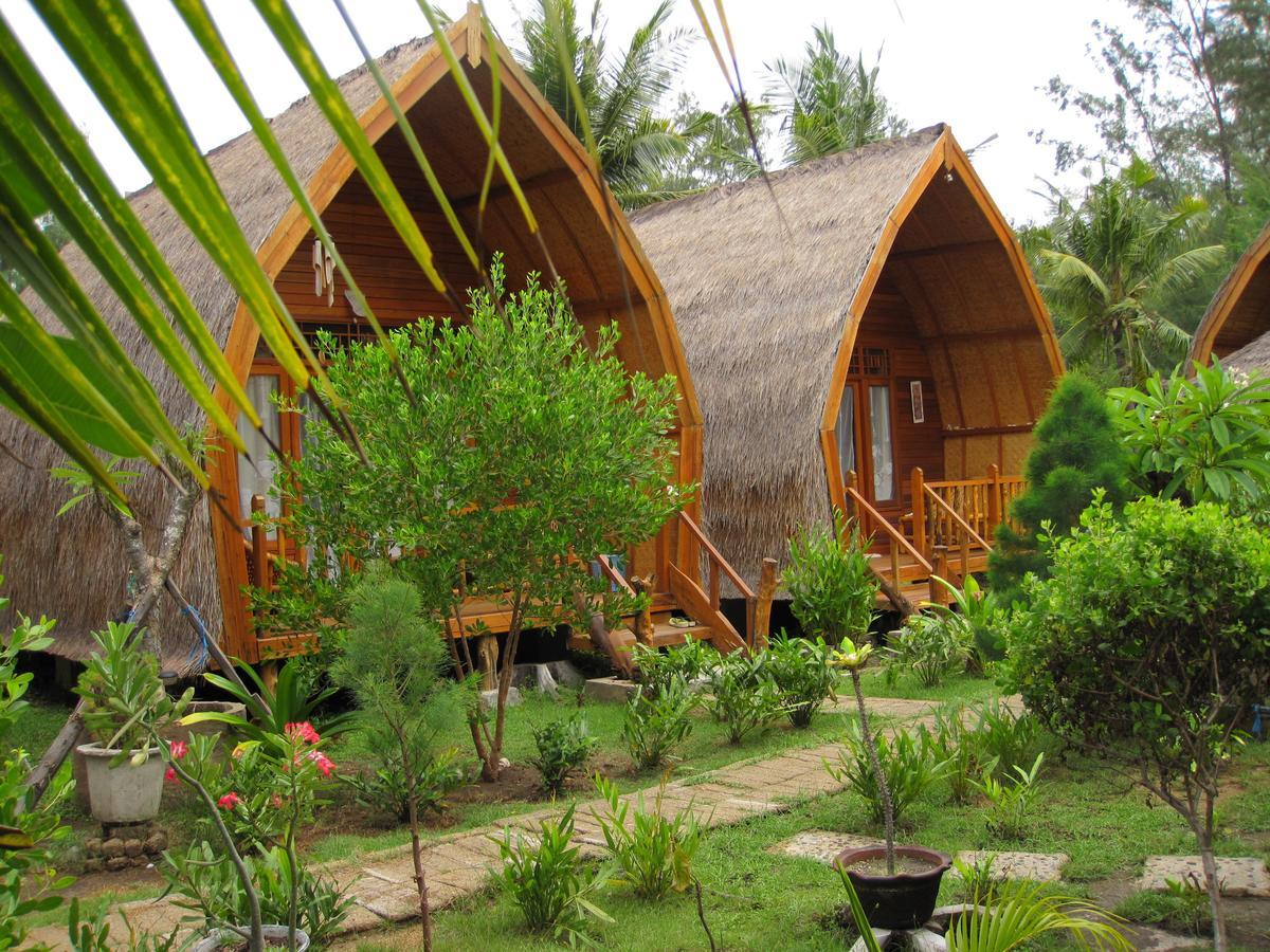 Jepun Bungalows กิลิเมโน ภายนอก รูปภาพ